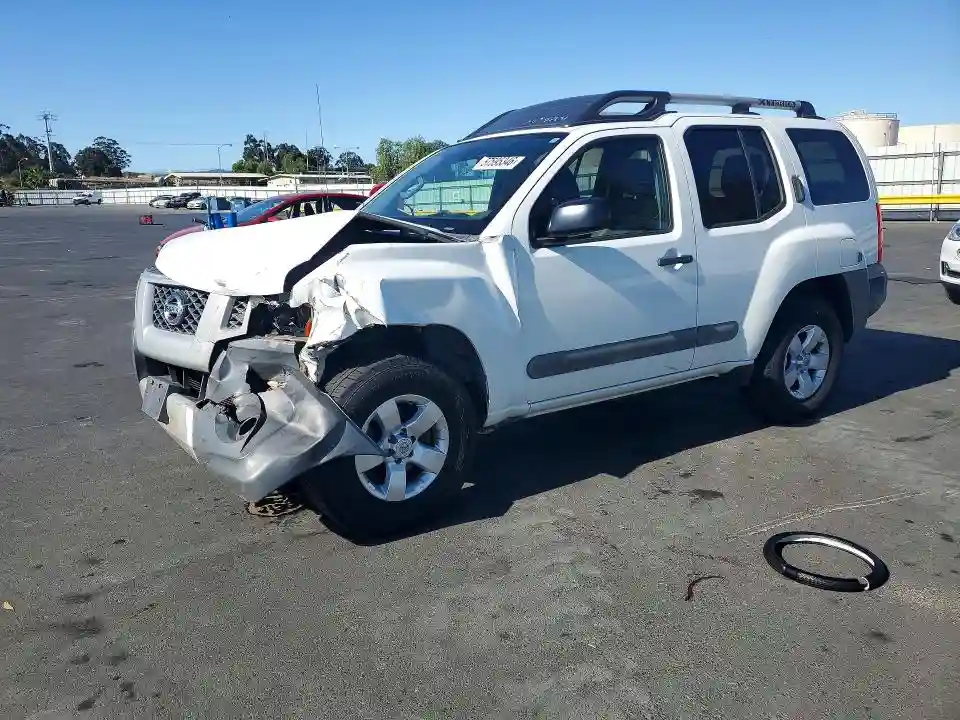 5N1AN0NU6DN811811 2013 NISSAN XTERRA-0