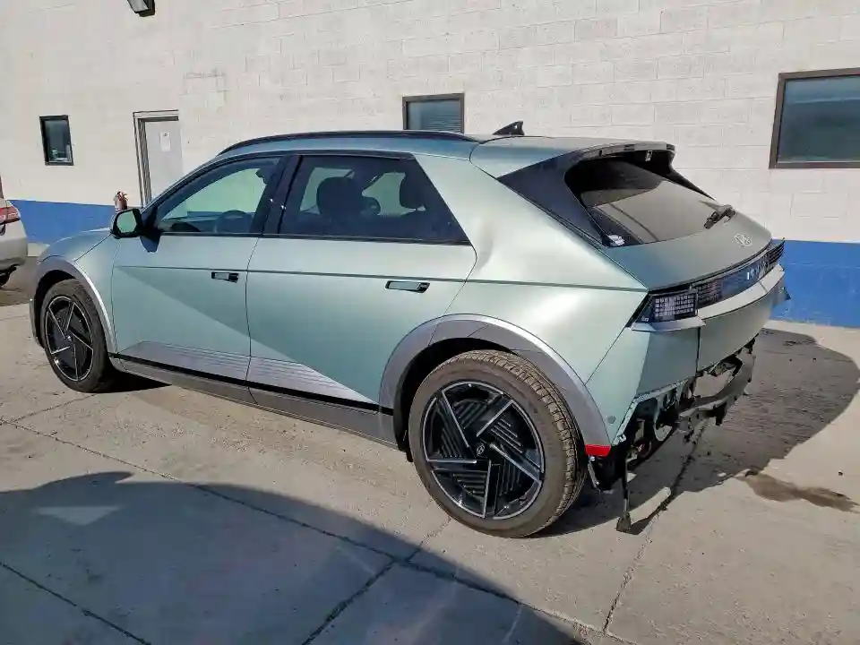 7YAKRDDCXTY057735 2026 HYUNDAI IONIQ-1