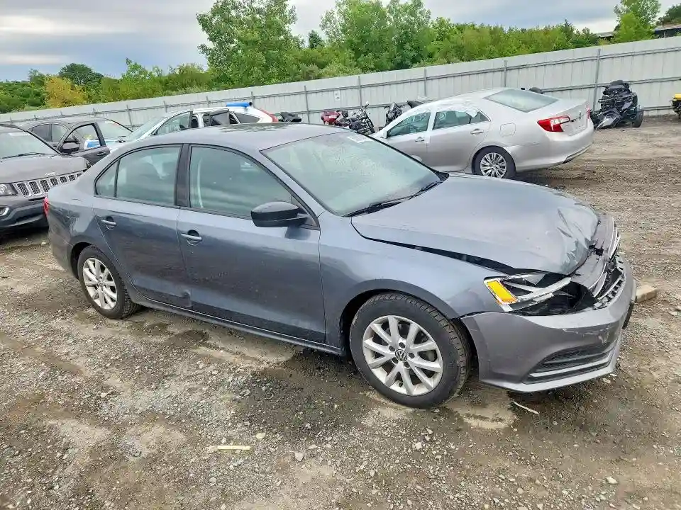 3VWD07AJ0FM259866 2015 VOLKSWAGEN JETTA-3
