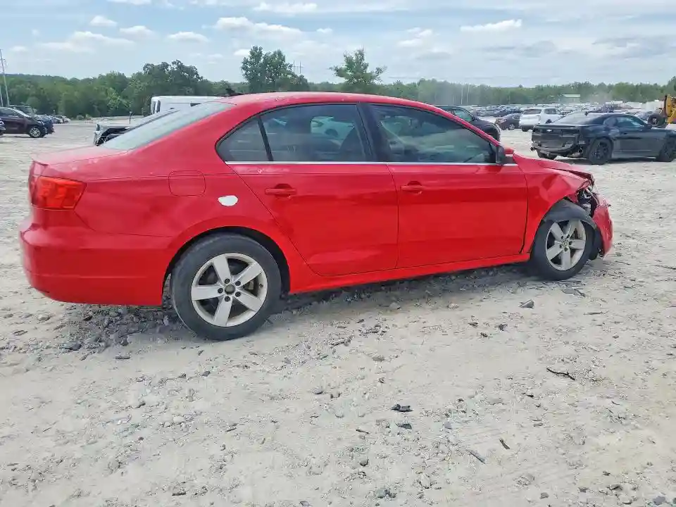 3VWLL7AJ7CM377637 2012 VOLKSWAGEN JETTA-2