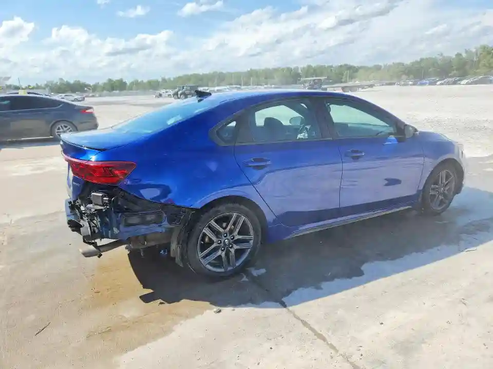 3KPF34AD5ME375325 2021 KIA FORTE-2