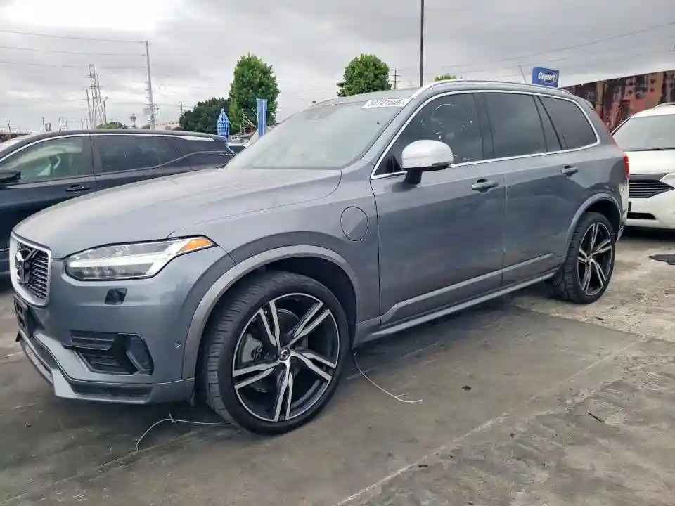 YV4BR0CM6K1444698 2019 VOLVO XC90-0