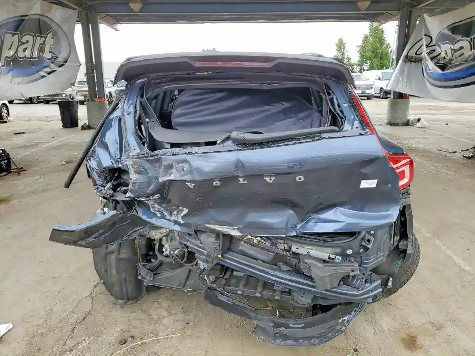 YV4ED3UB3N2692528 2022 VOLVO XC40-5