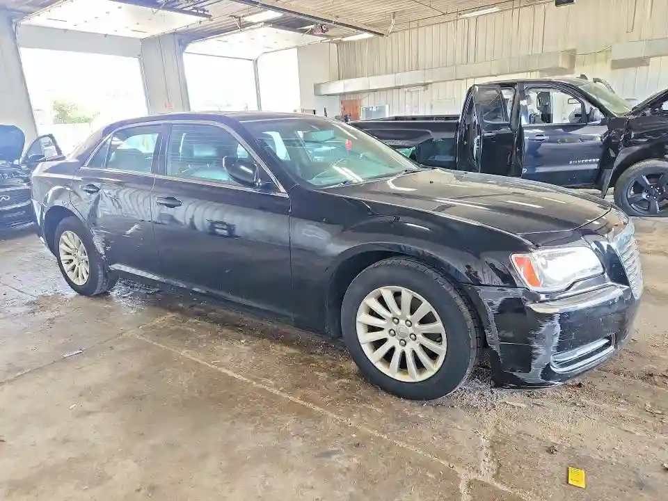 2C3CCAAG8EH354734 2014 CHRYSLER 300-3