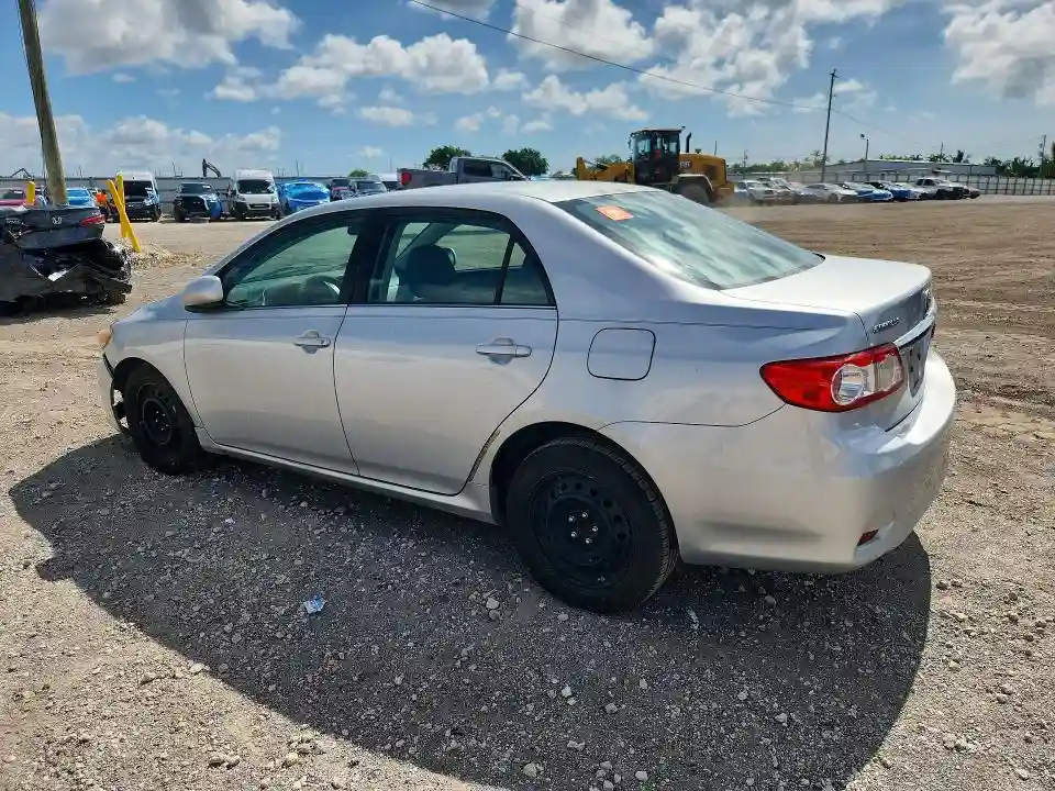5YFBU4EE1DP176110 2013 TOYOTA COROLLA-1
