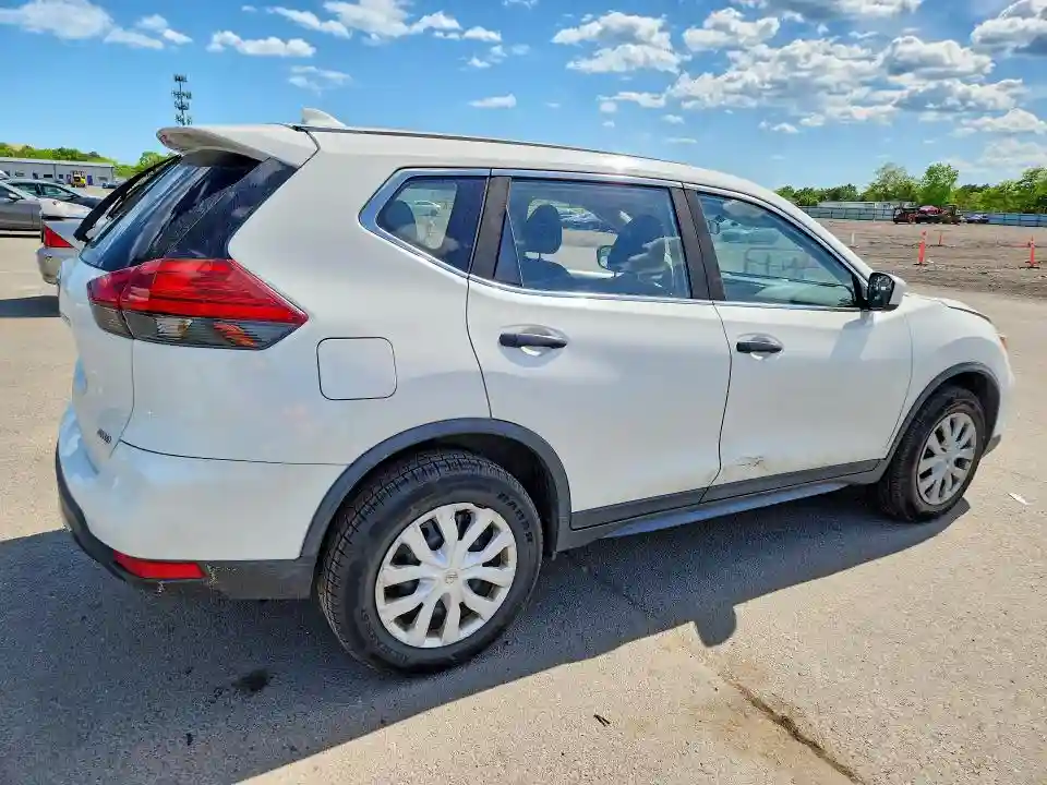 JN8AT2MV9HW012528 2017 NISSAN ROGUE-2