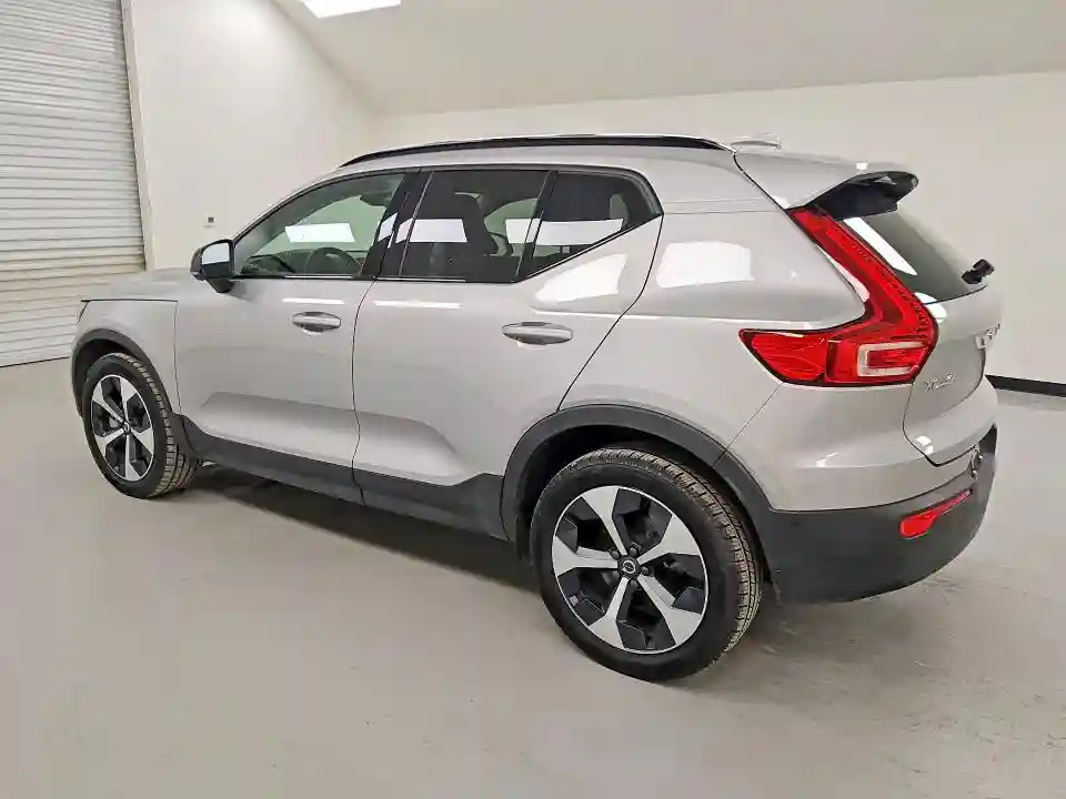YV4L12UC0S2567081 2025 VOLVO XC40 PLUS-1