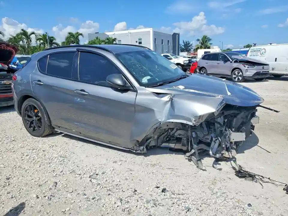 ZASPAJAN6L7C75483 2020 ALFA ROMEO STELVIO-3
