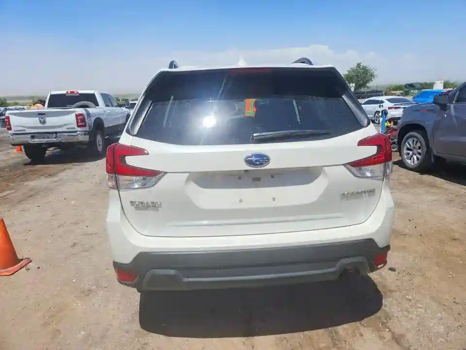 JF2SKADC7NH444743 2022 SUBARU FORESTER-5