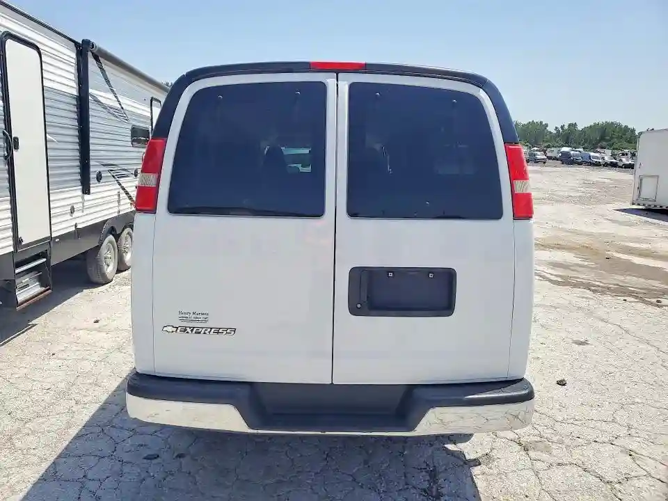 1GAZGPFG1H1126978 2017 CHEVROLET EXPRESS-5