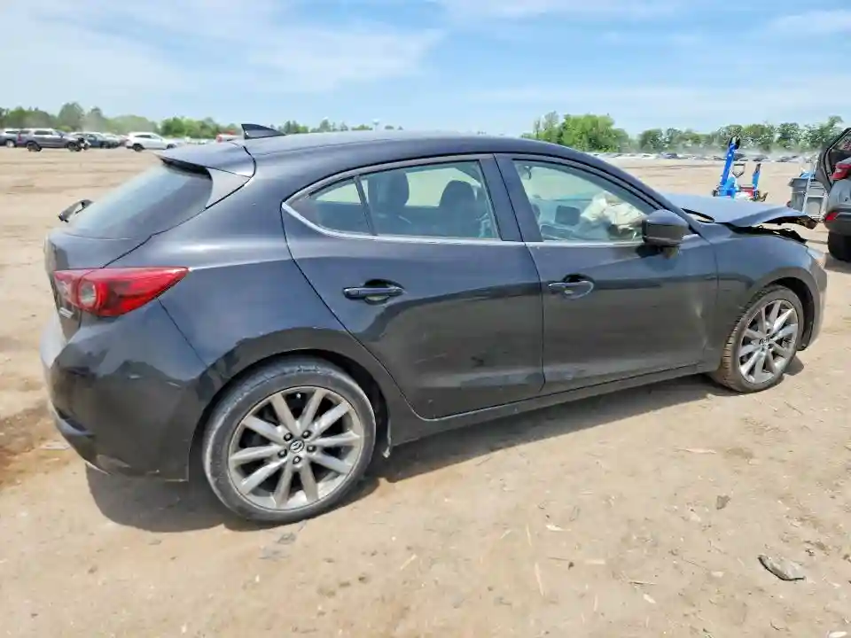 3MZBN1M37JM225449 2018 MAZDA 3-2