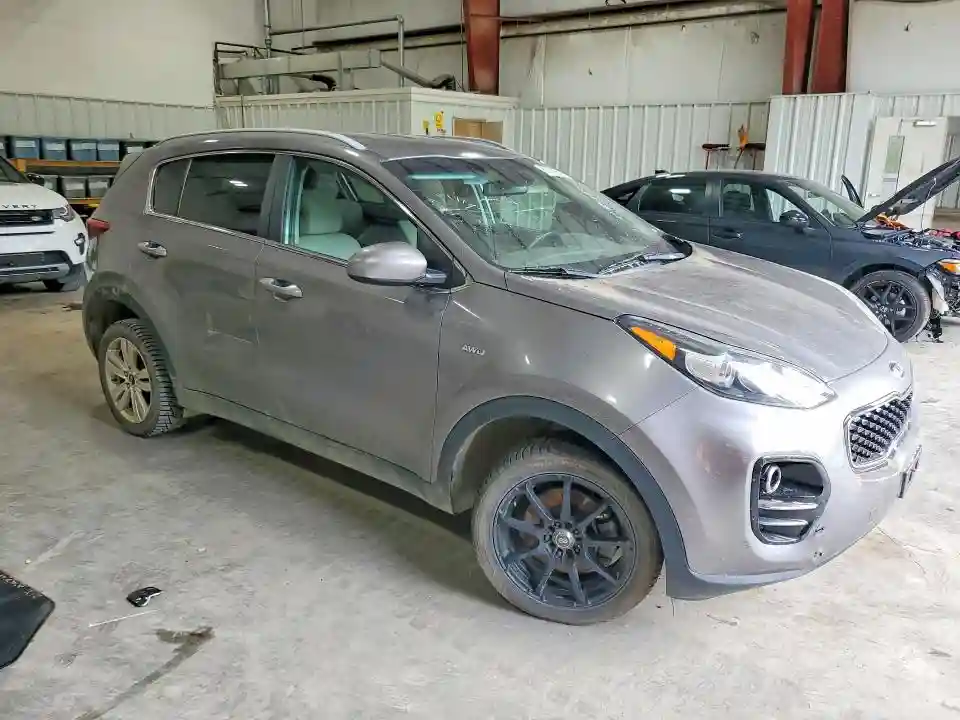KNDPMCAC8K7556239 2019 KIA SPORTAGE-3