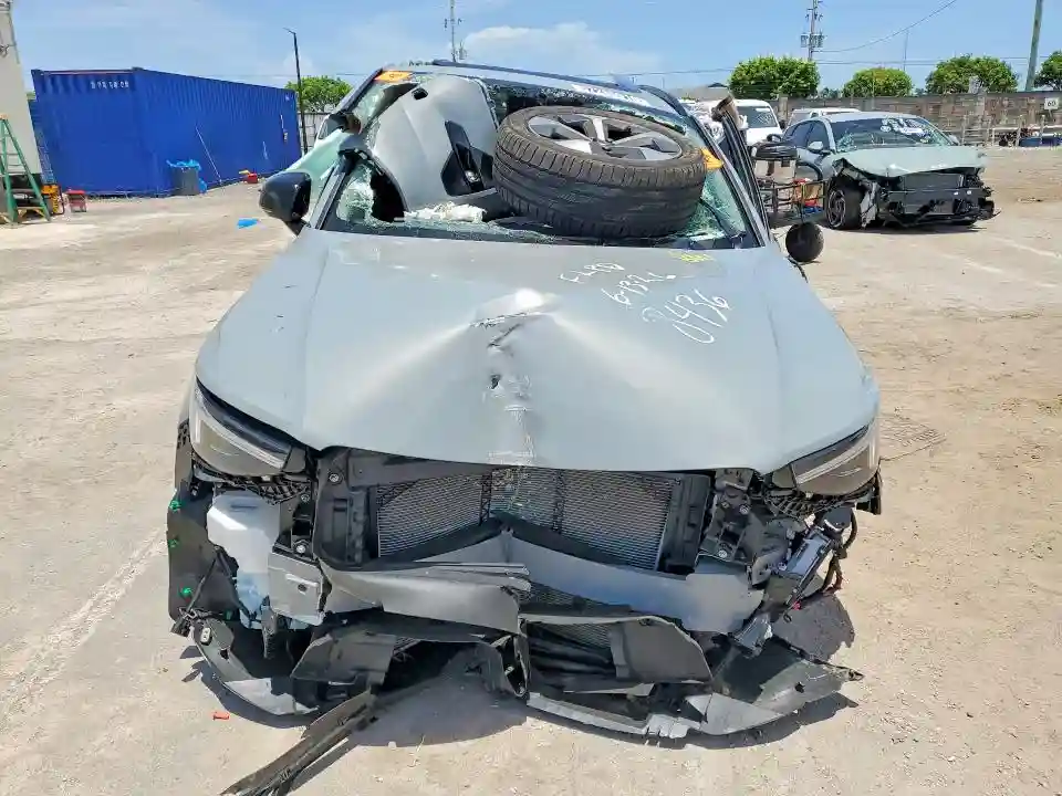 YV4L12UC7T2788436 2026 VOLVO XC40-4