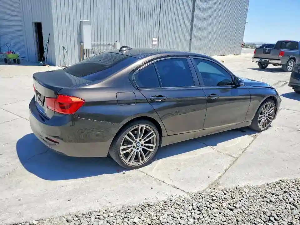 WBA8E1G58GNT35013 2016 BMW 3 SERIES-2