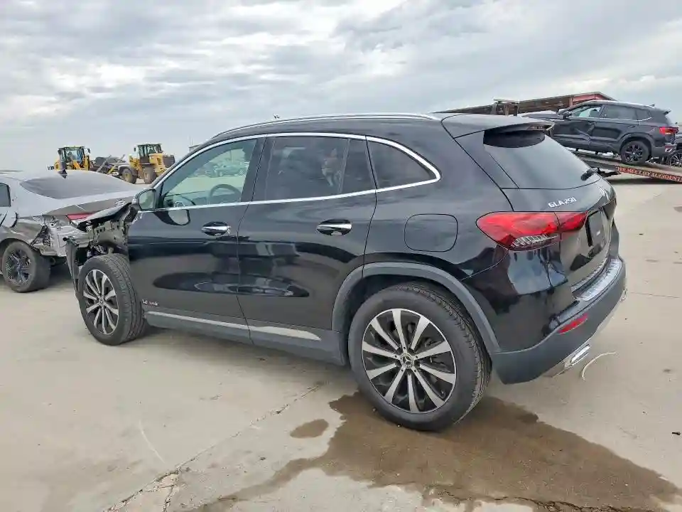 W1N4N4GB5MJ204318 2021 MERCEDES-BENZ GLA-CLASS-1