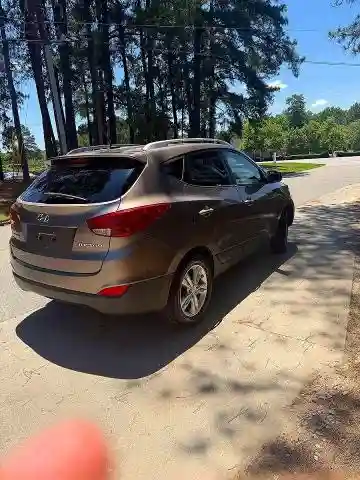 KM8JU3AC9AU040098 2010 HYUNDAI TUCSON-3