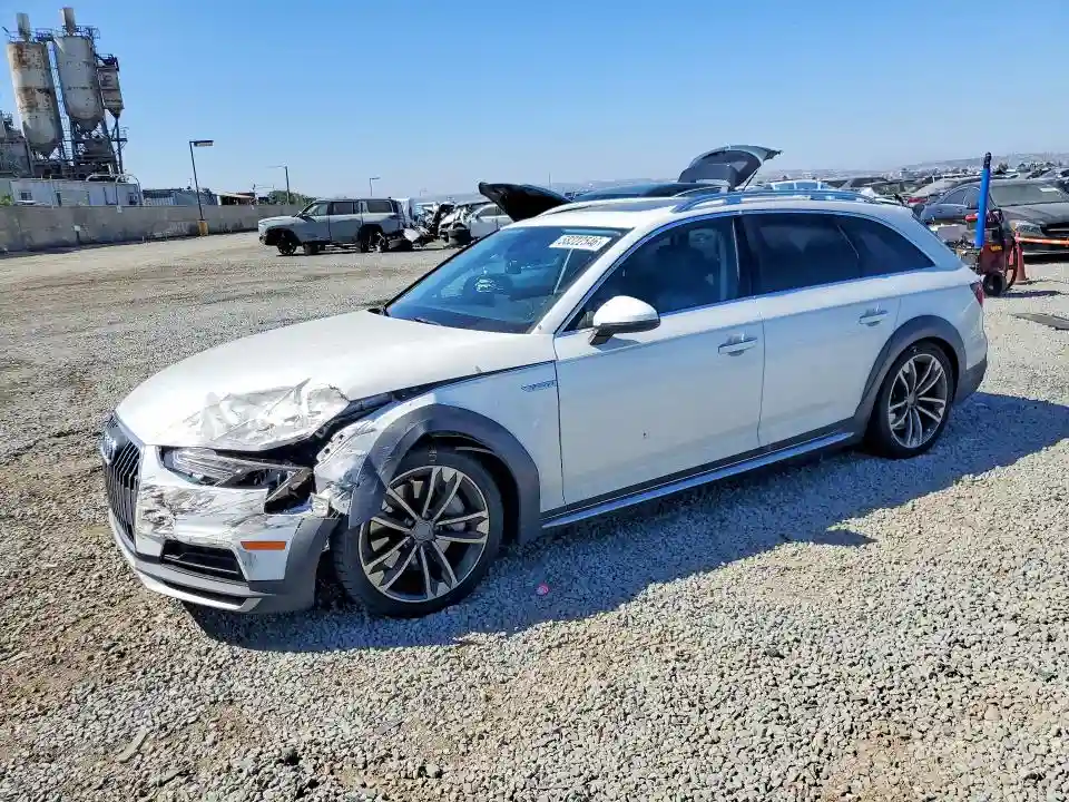 WA17NAF40JA077750 2018 AUDI A4-0