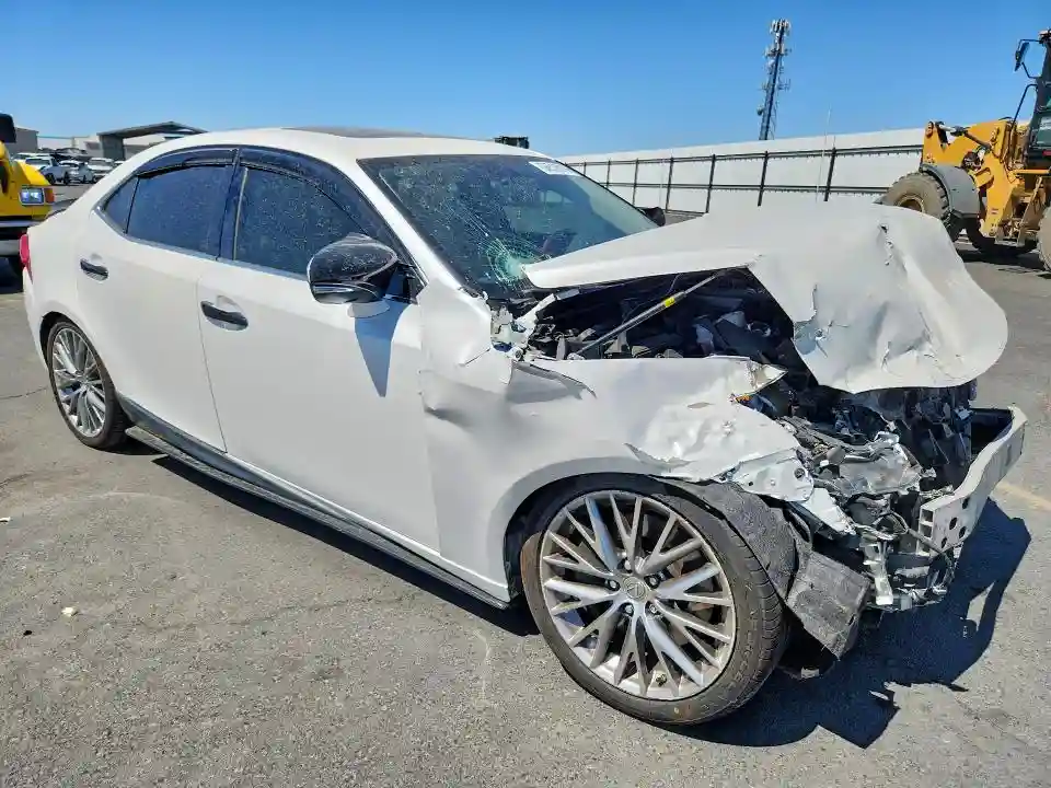 JTHBA1D22G5037134 2016 LEXUS IS-3