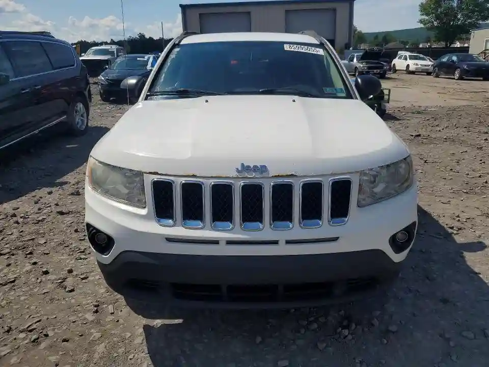 1C4NJDEB6DD196481 2013 JEEP COMPASS-4