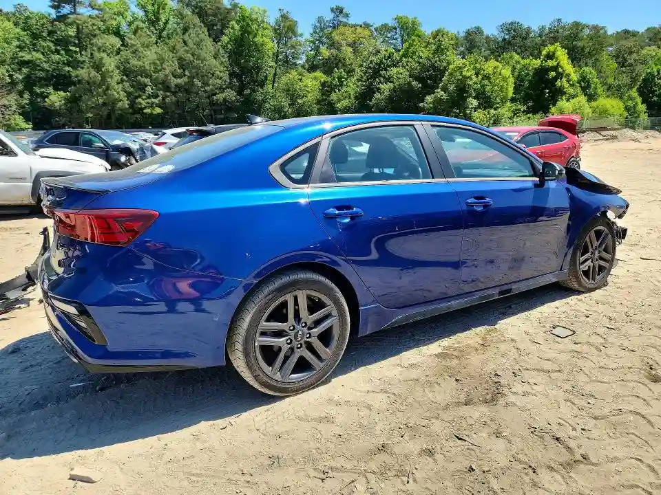 3KPF34AD6ME407909 2021 KIA FORTE-2