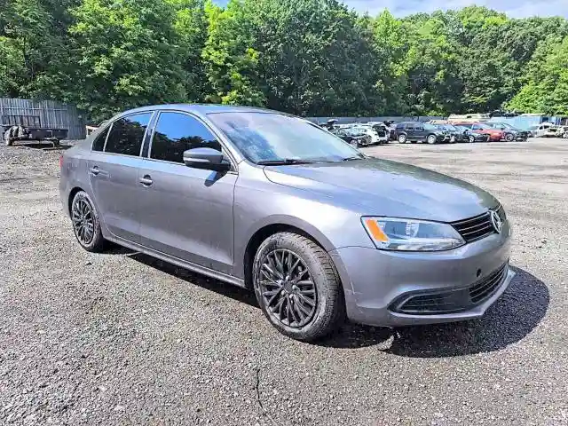 3VWD17AJ9EM283546 2014 VOLKSWAGEN JETTA-2