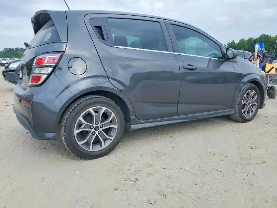 1G1JD6SH8J4102695 2018 CHEVROLET SONIC-2