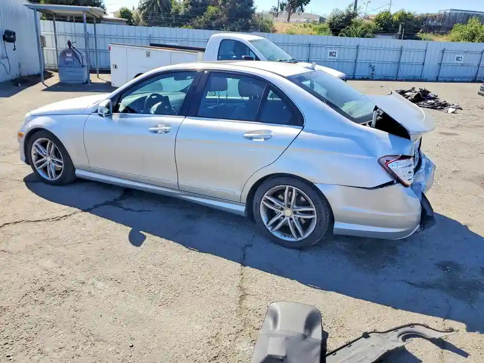 WDDGF4HB0EA955169 2014 MERCEDES-BENZ C-CLASS-1