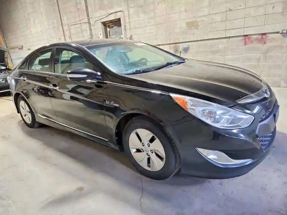 KMHEC4A46FA137013 2015 HYUNDAI SONATA-3