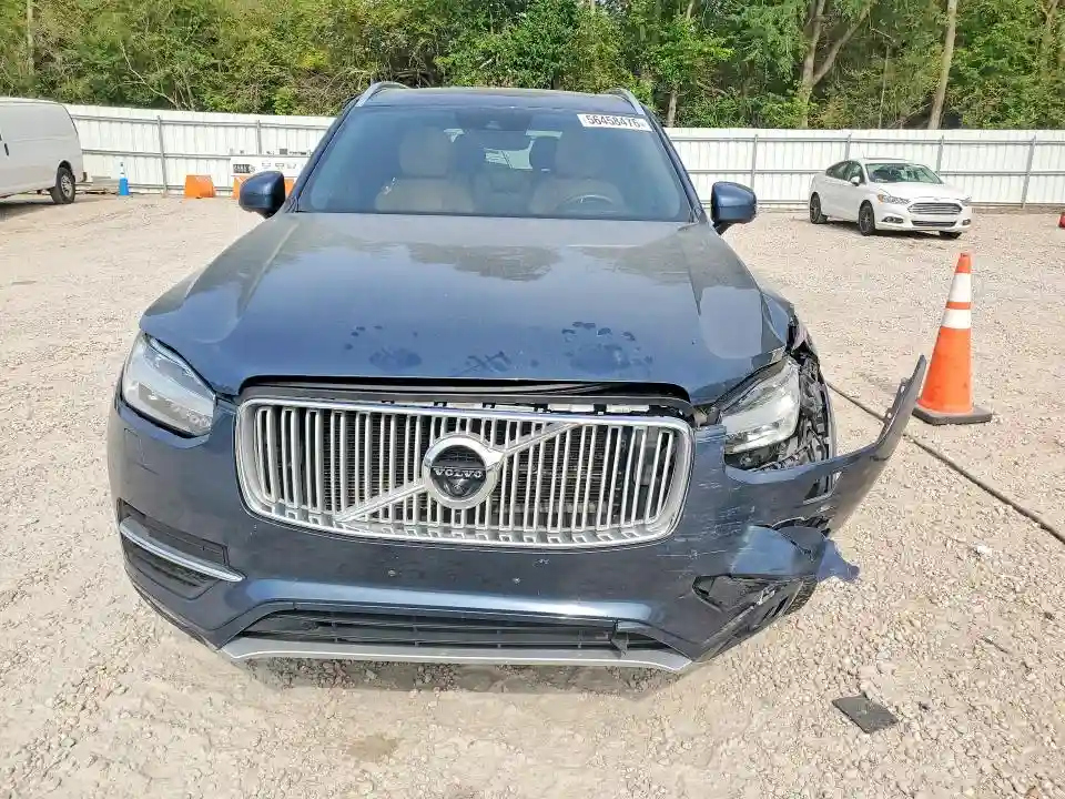 YV4A22PL4J1372511 2018 VOLVO XC90-4
