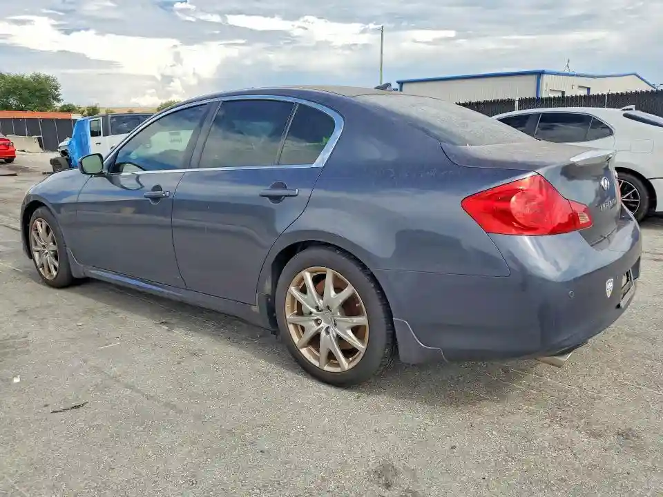 JN1CV6AP4DM710095 2013 INFINITI G37-1