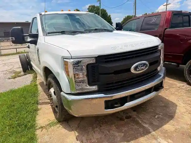 1FDRF3GT1JEB69774 2018 FORD F350-0
