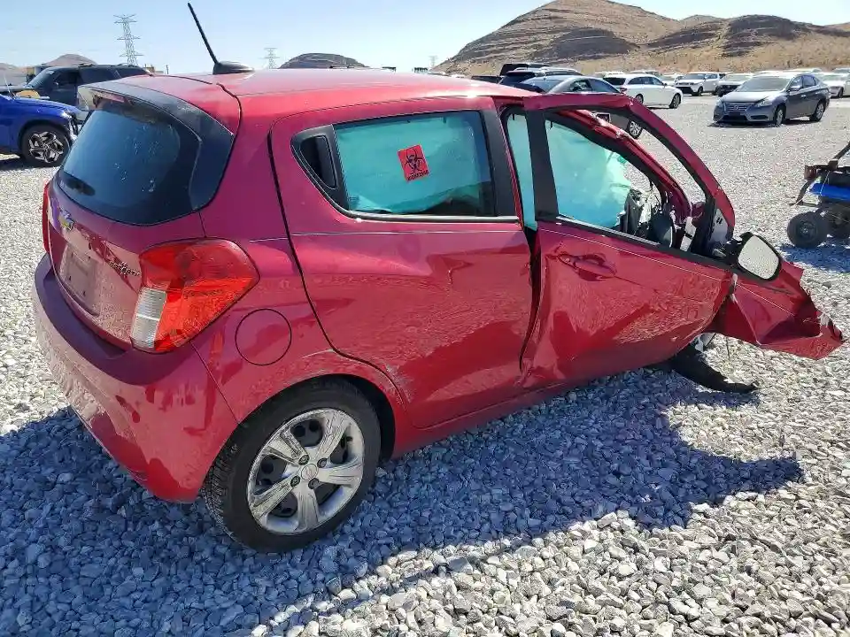 KL8CB6SA1LC417669 2020 CHEVROLET SPARK-2