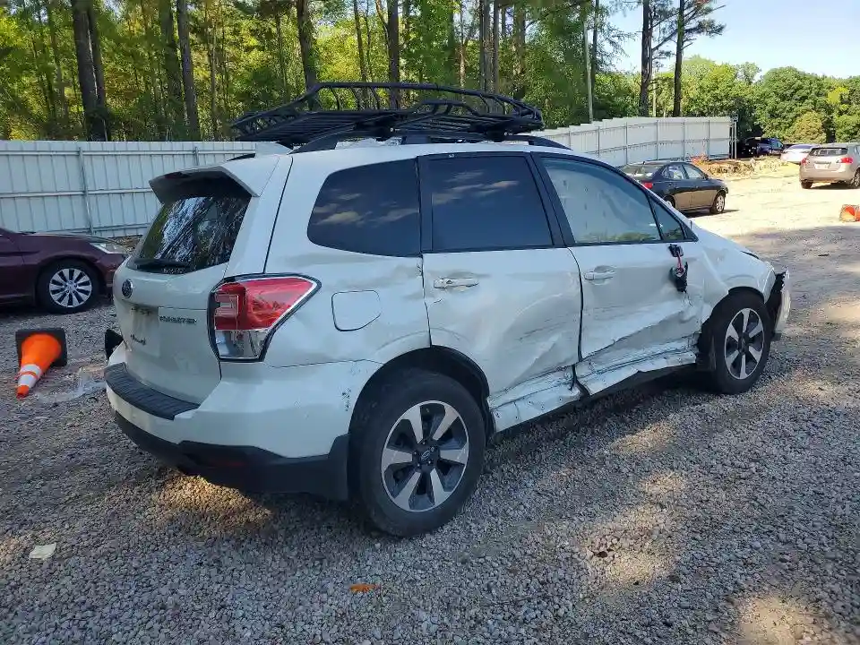 JF2SJAEC7JH589406 2018 SUBARU FORESTER-2