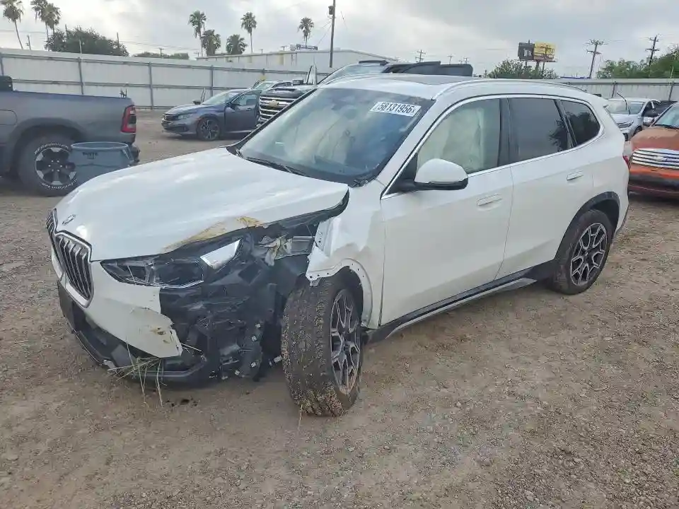 WBX73EF05T5400155 2026 BMW X1-0