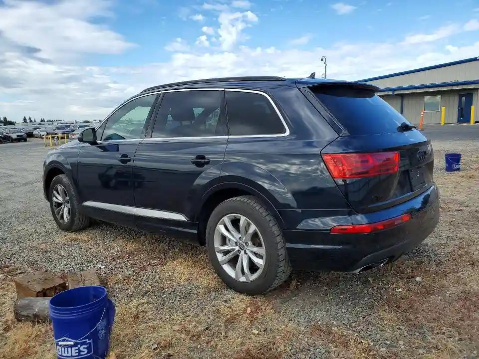 WA1LHAF70JD000343 2018 AUDI Q7-1