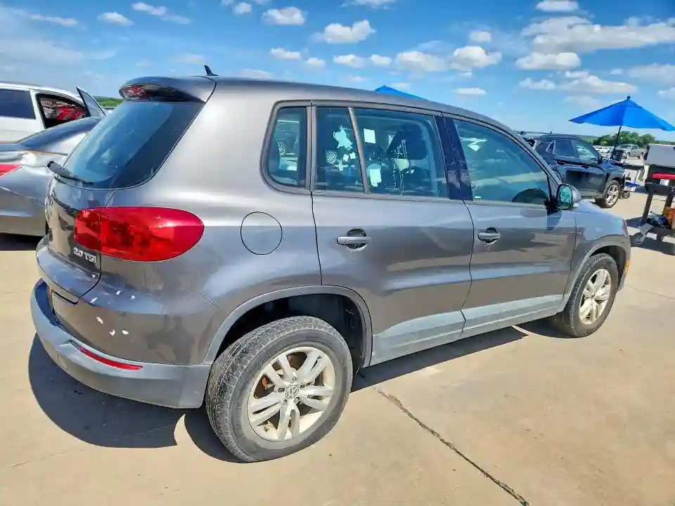 WVGAV3AX0EW550186 2014 VOLKSWAGEN TIGUAN-2
