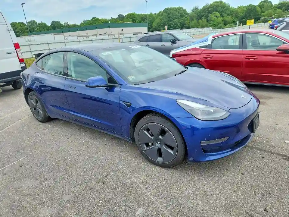 5YJ3E1EA9NF371026 2022 TESLA MODEL 3-3