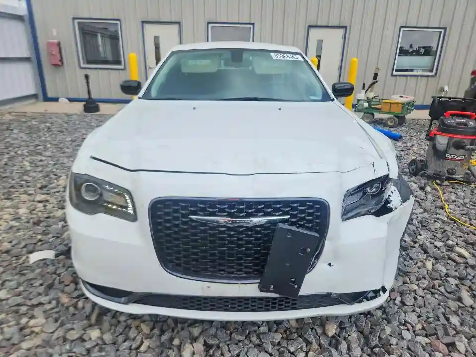 2C3CCAAG6JH320978 2018 CHRYSLER 300-4