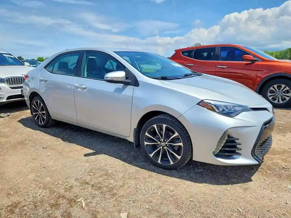 2T1BURHE8JC119648 2018 TOYOTA COROLLA-3