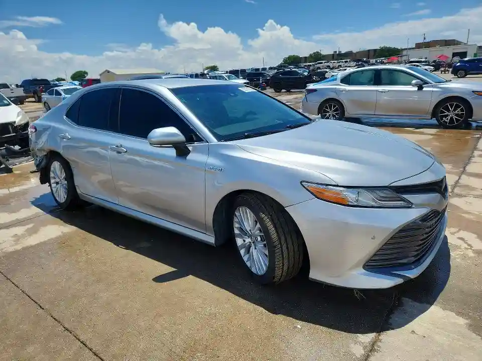 4T1B21HK9JU501585 2018 TOYOTA CAMRY SOLA-3