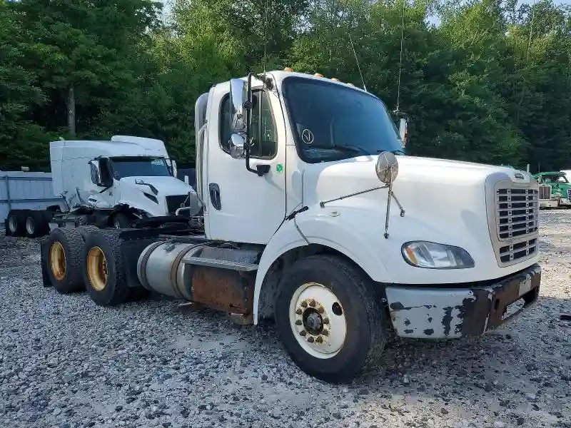 1FUJC5DV7FHGR5923 2015 FREIGHTLINER ALL OTHER-0