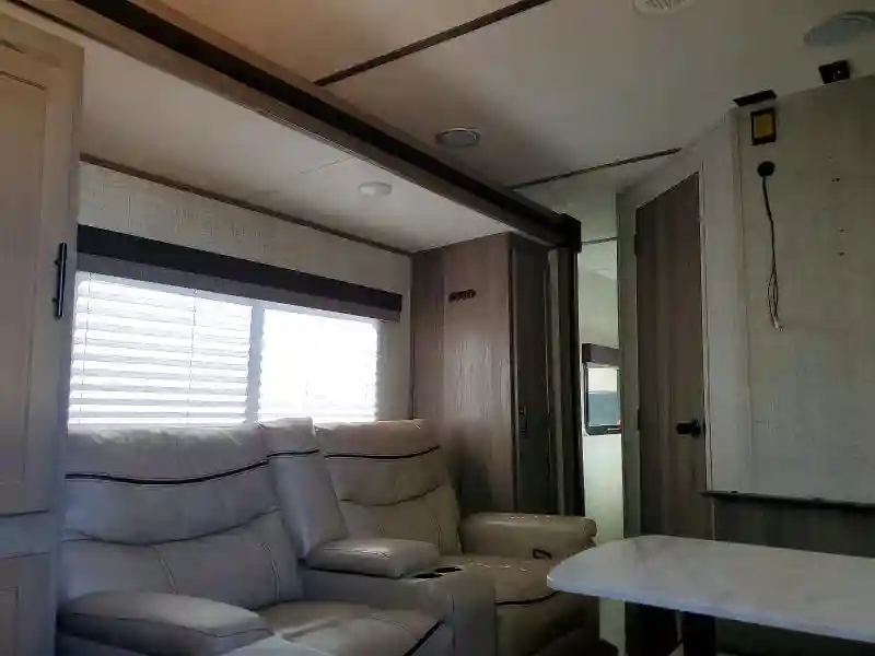 1NL1G292XM1141040 2021 GULFSTREAM AMERI-LITE-4