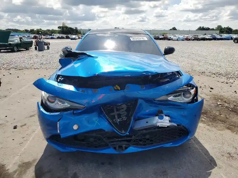 ZARFAMAN4M7645875 2021 ALFA ROMEO GIULIA-4