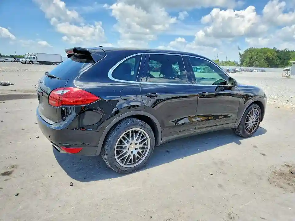 WP1AB2A27CLA40815 2012 PORSCHE CAYENNE-2