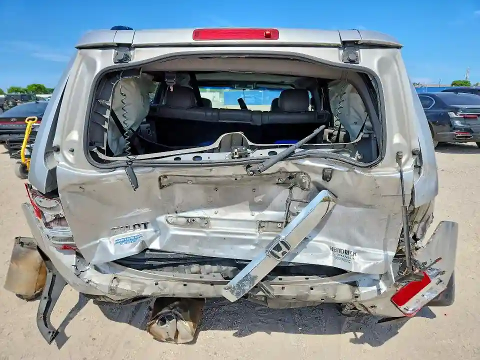5FNYF3H57BB039983 2011 HONDA PILOT-5