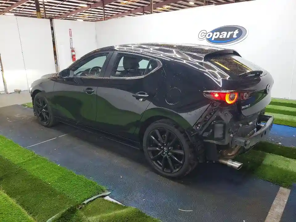 JM1BPAKL3T1853184 2026 MAZDA MAZDA3-1