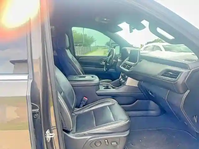 1GKS1BKD6MR441493 2021 GMC YUKON-4