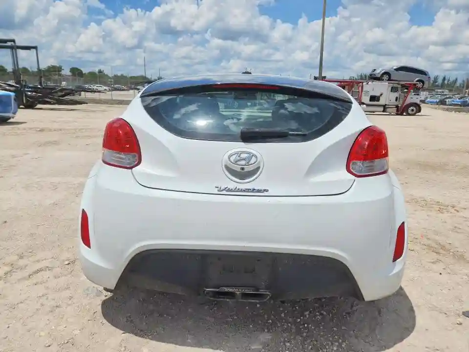 KMHTC6AD8HU310759 2017 HYUNDAI VELOSTER-5