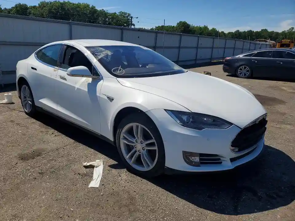 5YJSA1H1XEFP55657 2014 TESLA MODEL S-3