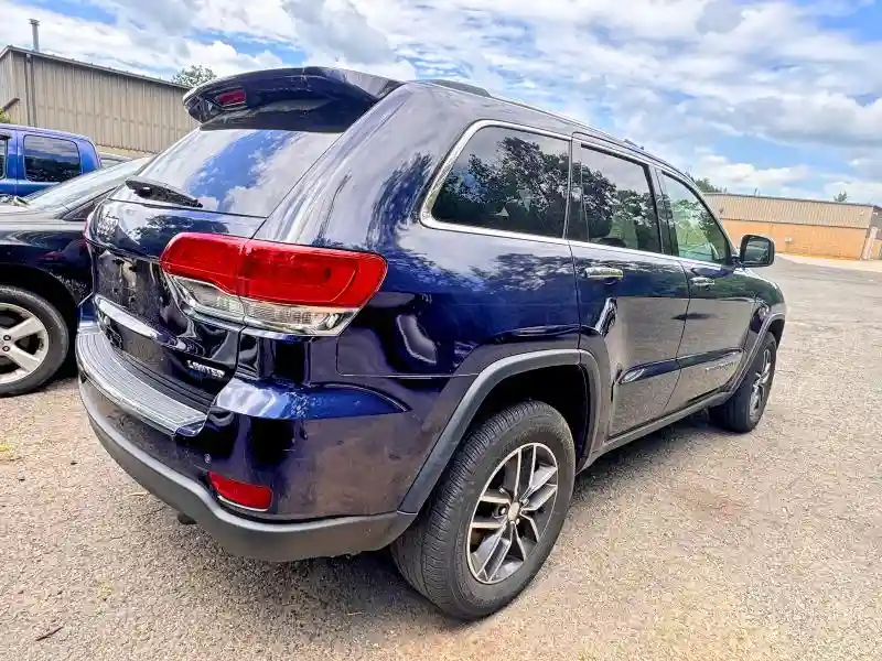 1C4RJFBG7JC106348 2018 JEEP GRAND CHEROKEE-3